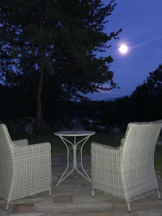 River House Moon Gospic Bagian luar foto